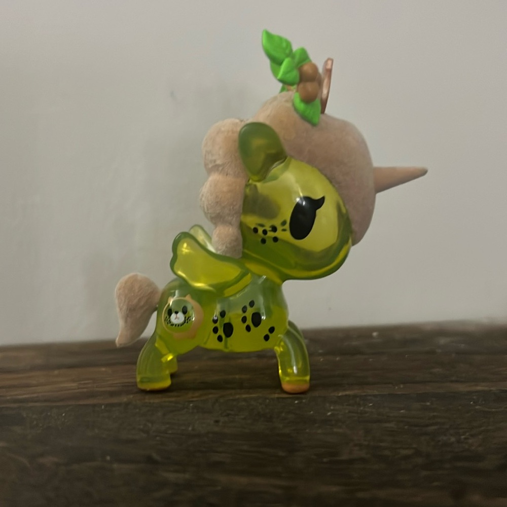 Tokidoki unicorno kiwi tree